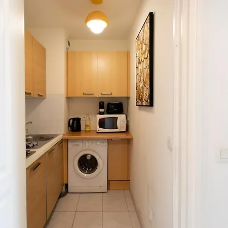 Modern 2-bedroom Sea View, Air Conditioning, Balcony Apartamento *